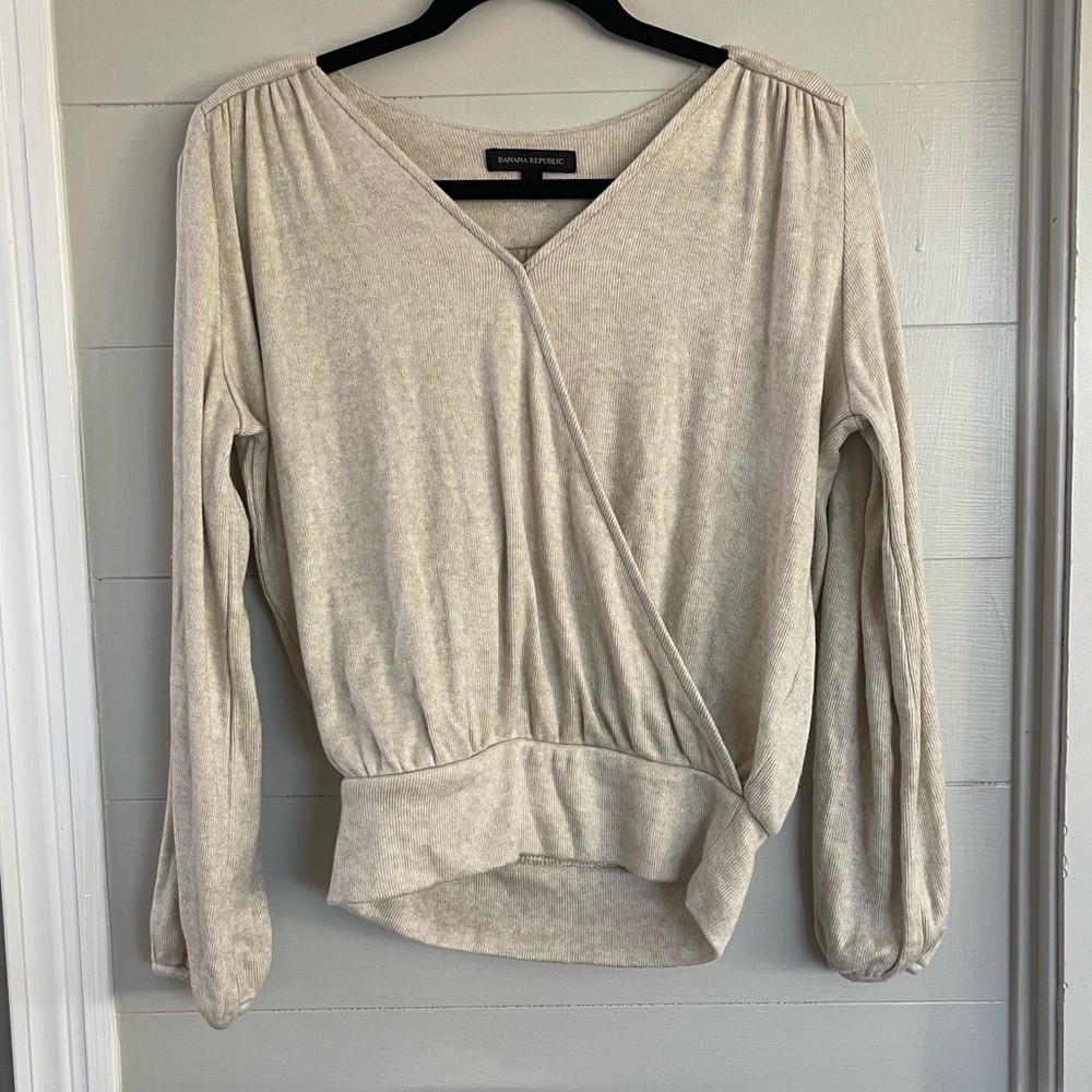 Banana Republic | Oatmeal Heather Cross Over Sweater Size Small